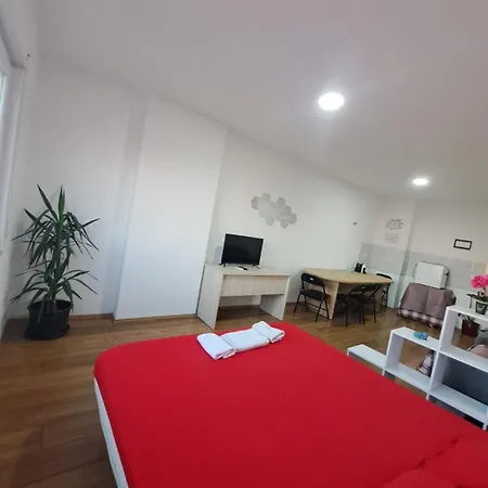 Apartment Beautiful In Tirana